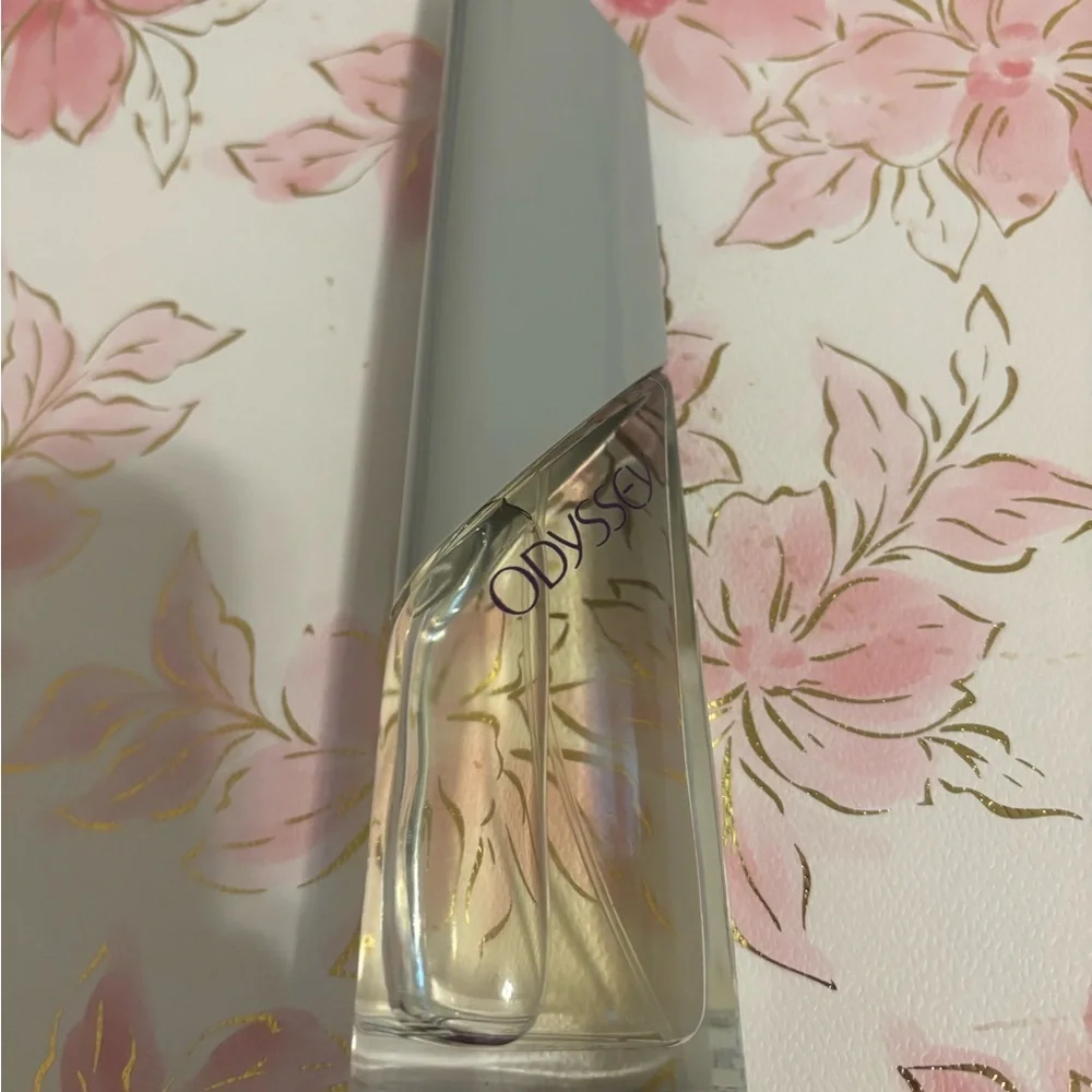 Avon Odyssey Cologne Spray - Elegant Purple and Gray - Picture 3 of 5